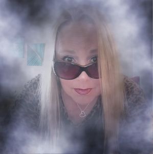 Meet your Posher, Teri